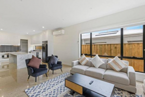 Luxe4Bedroom Home in Ocean Grove, Ocean Grove